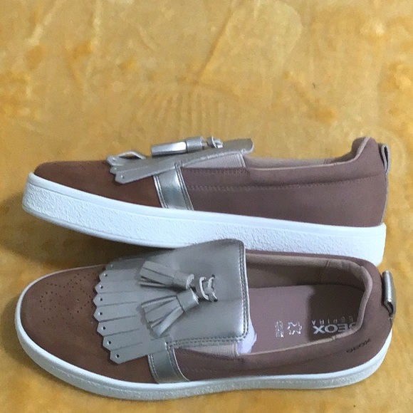 NWOT GEOX Respira Suede Italian Patent Fringe & Tassel Loafer Sneakers - Picture 6 of 12